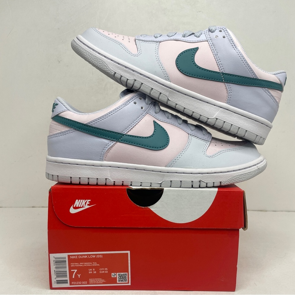 Nike Dunk Low GS “Mineral Teal” 2023 - Picture 1 of 4